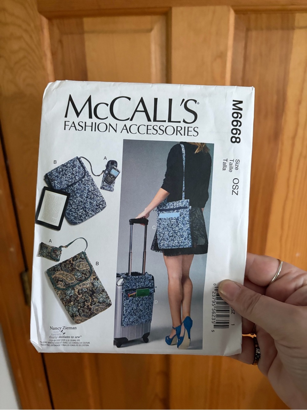 McCall’s M6668 pattern cell phone computer sleeves and bags